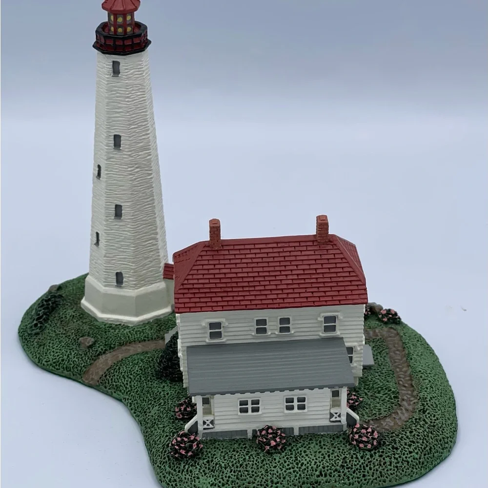 Sandy Hook Lighthouse.-‎ Danbury Mint Historic American Lighthouse Figure 1993